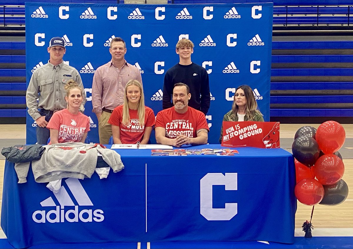 mdholderbaum23's tweet photo. Congratulations to Joey Hettinger signing with University of Central Missouri for Track &amp; Field! https://t.co/xdyz1hpMhF