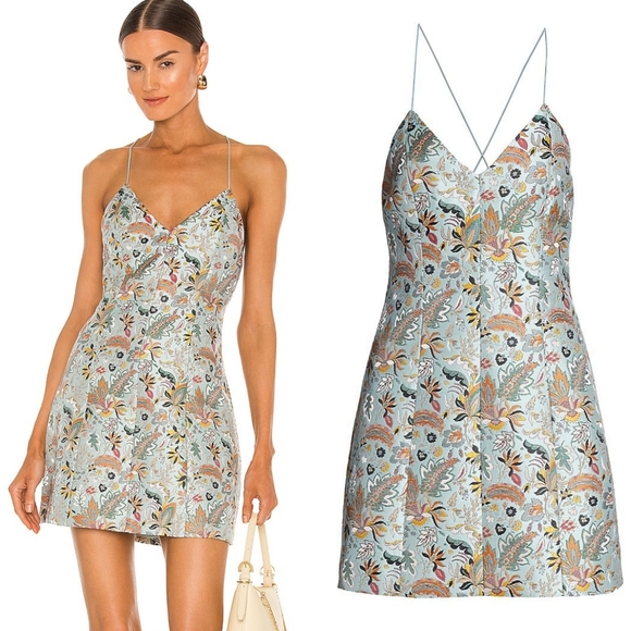 LBATCH1001's tweet photo. So good I had to share! Check out all the items I'm loving on @Poshmarkapp #poshmark #fashion #style #shopmycloset #zara #toryburch #aliceolivia: https://t.co/qBJ2u7kHEF https://t.co/wOWCVqskv1
