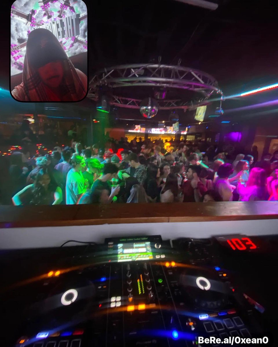 XeanTanala's tweet photo. Best Bar and Club Town 😤 #pullmanbbt https://t.co/8DXl87NQr7
