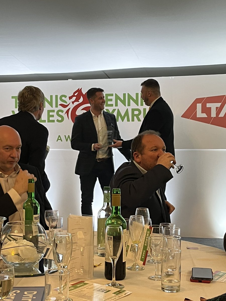 Tennis matches wouldn’t get far without our officials - and the winner of Official of the Year at #TennisWalesAwards 2023 is…Ben Coates! Congratulations Ben ⭐️