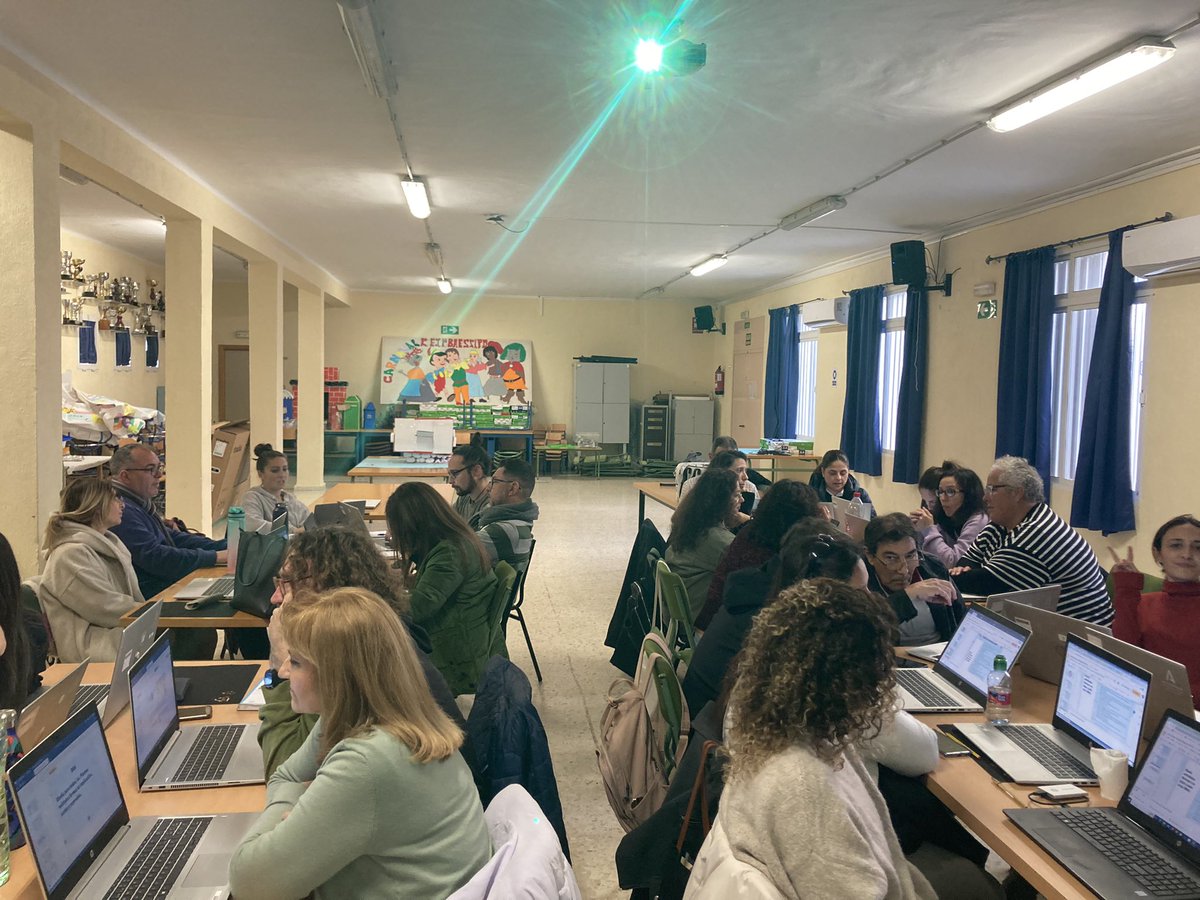 Eutarifa's tweet photo. Fin de la experiencia formadora LOMLOE y diseño de SdA en equipo con @mayalamontero.
Necesito parar y reflexionar para seguir mejorando. Gracias @tu_cep por la confianza depositada. Me quedo con mucha retroalimentación y sin duda, la experiencia ha sido muy enriquecedora. https://t.co/hhiEGWrJG1