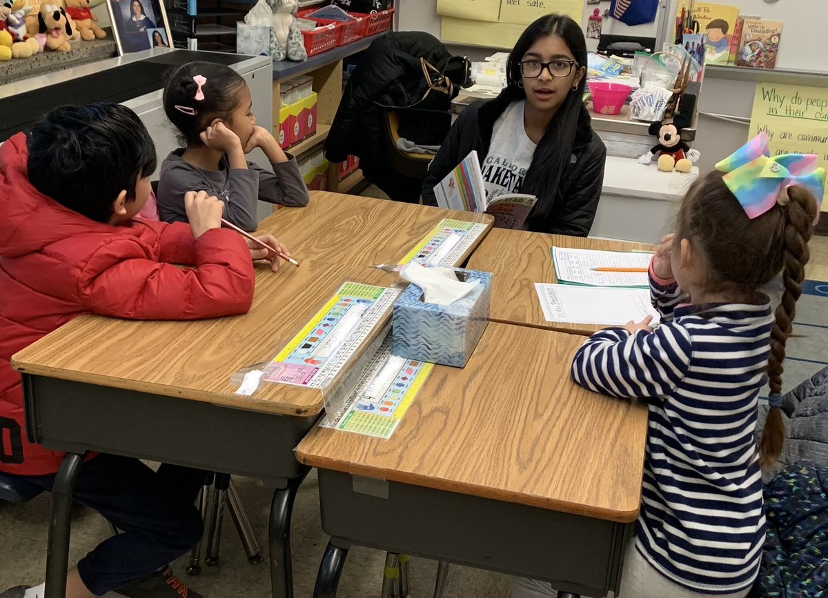 JenMirdala's tweet photo. IMS Honor Society read stories and worked on a crafts with the first grade. 📚@IAES18Chiera https://t.co/cs25vfpDdQ
