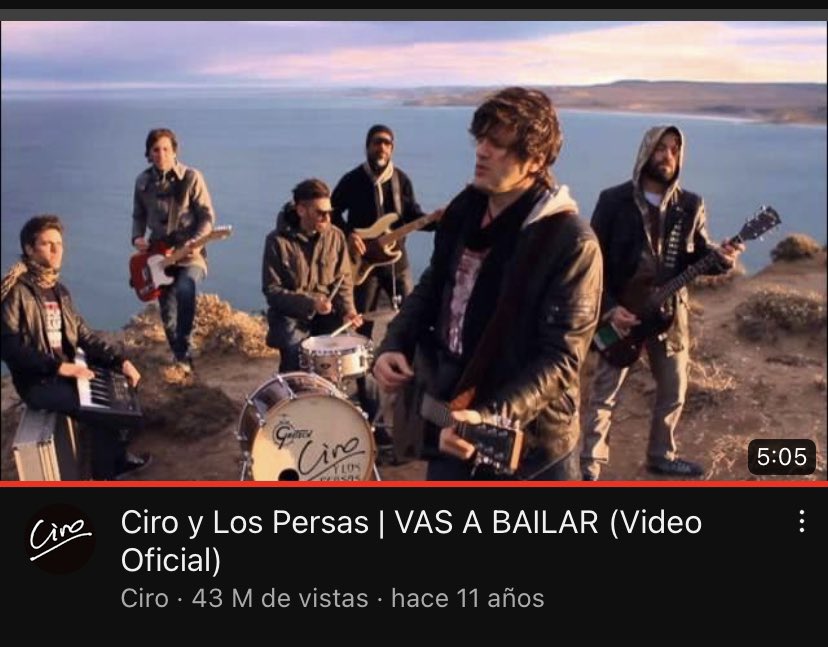 NachoAquinoo's tweet photo. Hay ciertas canciones específicamente de rock nacional, que no suelen ser tristes, pero tienen la capacidad para DEPRIMIRME, me imagino siendo un nene en un atardecer con viento y con la sensación de que mañana tengo que ir a la escuela. Doy algunos ejemplos: https://t.co/6BsKtU34tJ