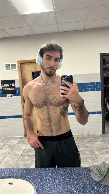 Hi https://t.co/SH9DnCvWDD