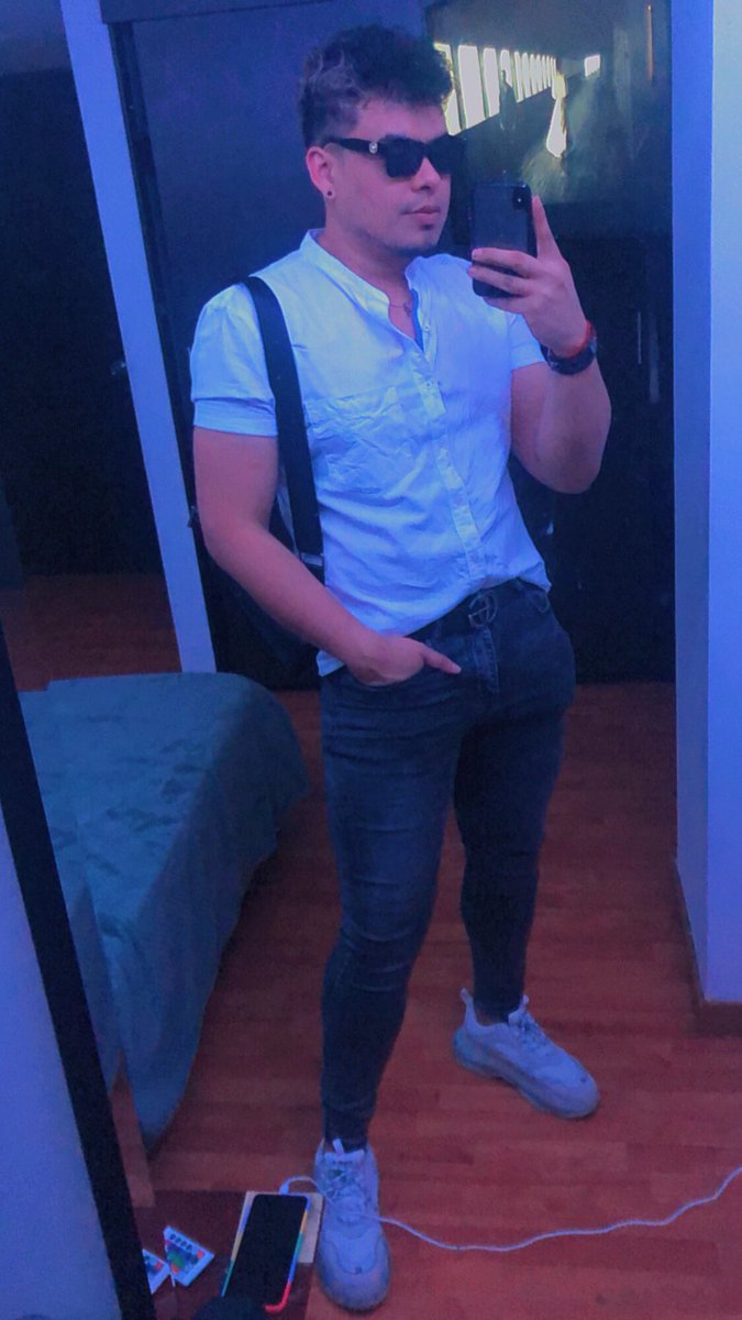 soydaniel_24's tweet photo. Hola #boy #twitt #gay #colombia #good https://t.co/oZQF8qyQPc