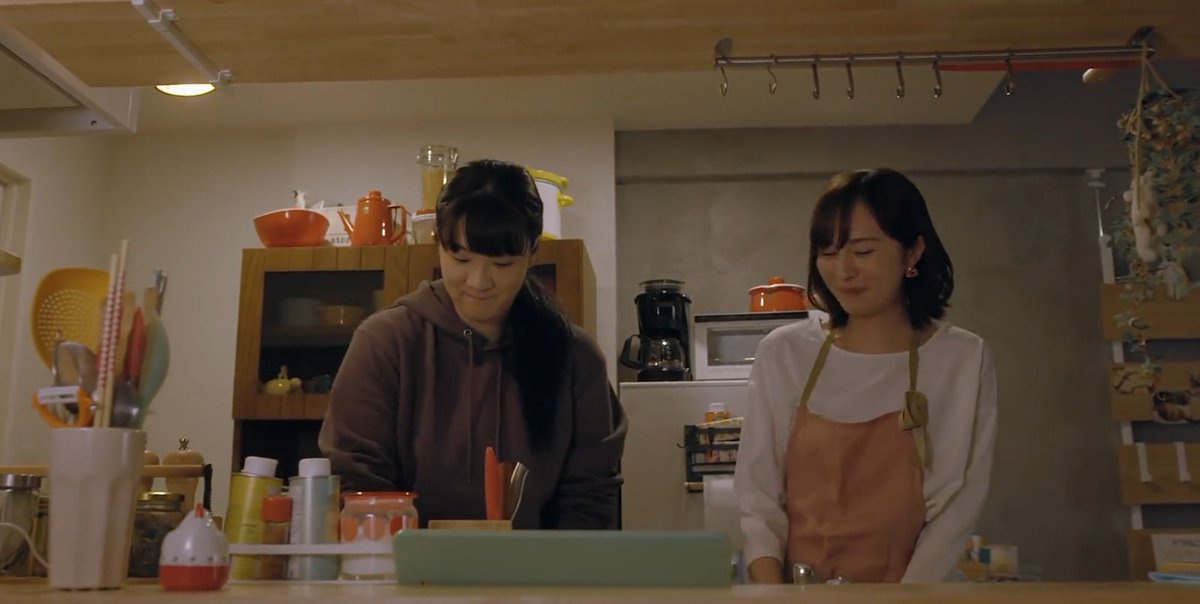 Tess_dramatise's tweet photo. 🪷 𝟷𝟿. Tsukuritai Onna to Tabetai Onna  - 𝟾/𝟷𝟶. 
[🇯🇵 - 2022]

“My purpose for cooking is not because I want to be a great mom or a great wife. I just really love to cook so many delicious food, and have someone say that it "tastes so good".”

#dorama #GL https://t.co/FAwdlFosGi