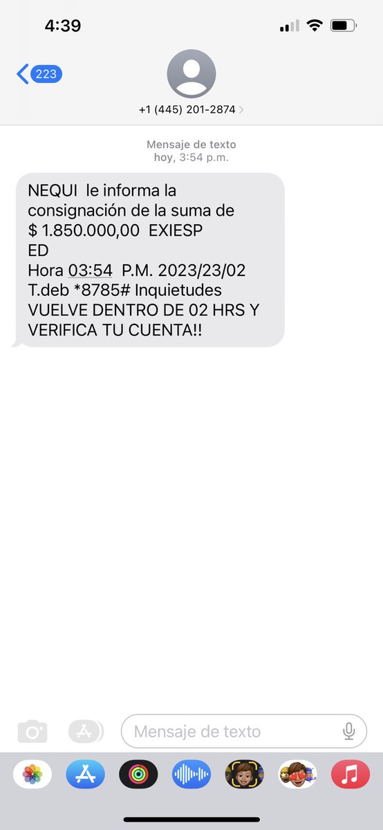 l_salas24's tweet photo. Después de eso, el personaje que se hacía llamar Sebastián, me envía dos pantallazos, y me llega un mensaje de un número extraño que me habían enviado el dinero. Quienes tienen Bancolombia saben que no es así el pantallazo de la transacción pero si es similar. https://t.co/zY2PiAVrQL