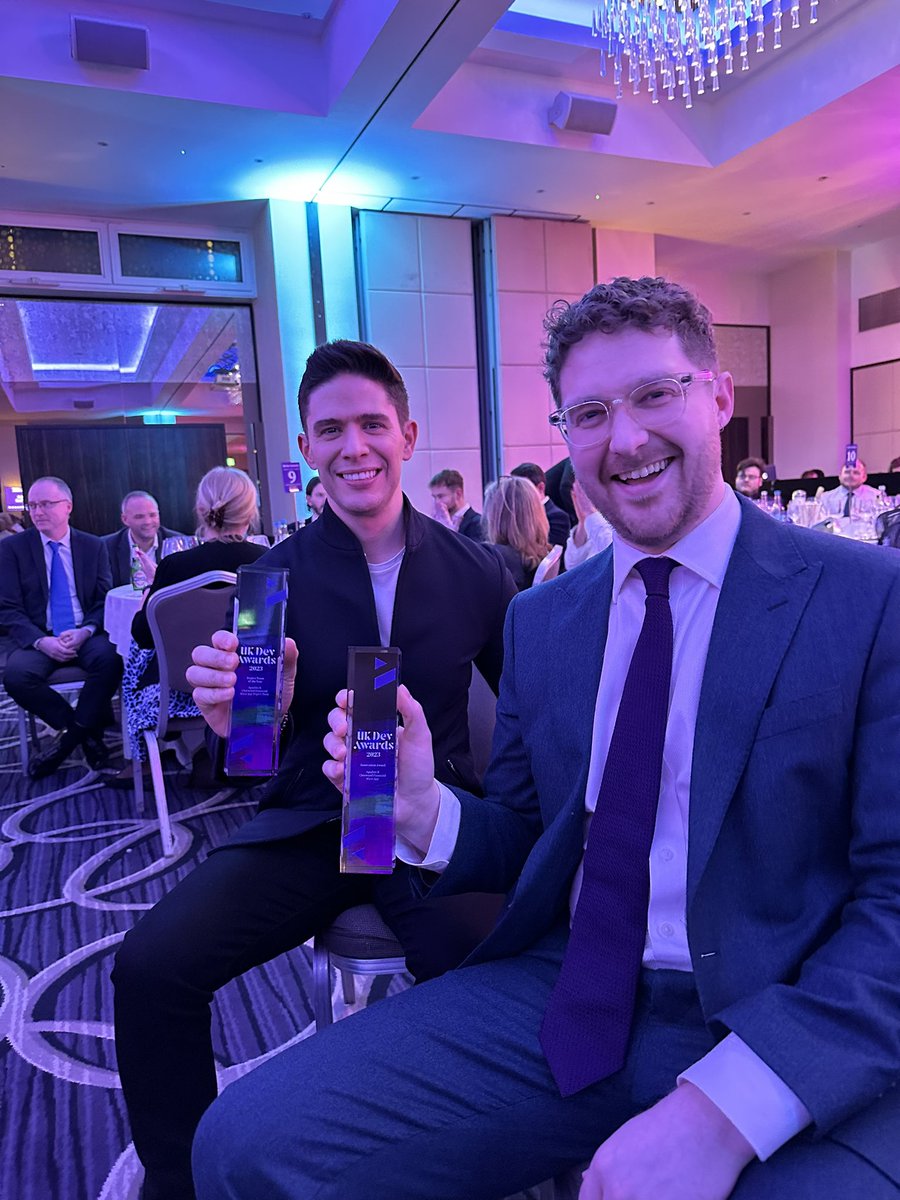 Cleaning up at the #UKDevAwards! <a href="/ChetwoodFL/">Chetwood</a> and <a href="/apadmi/">Apadmi</a> Best Innovation and Best Project Team of the year for @MyWaveCard 
#proud #teamwork #winners @dontpanicevents
