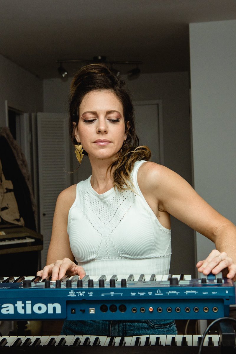 SoundGirlsOrg's tweet photo. Soundgirls, Female Frequency &amp; A Diamond Heart Production present an interactive workshop with I Am Snow Angel.

Tickets: https://t.co/3oHuX9KNLO

Date: Tuesday, February 28th - 7pm
Location: Main Drag Music - 50 South 1st Street Between Kent ave and, Wythe Ave, 11249 https://t.co/SojlL31k10