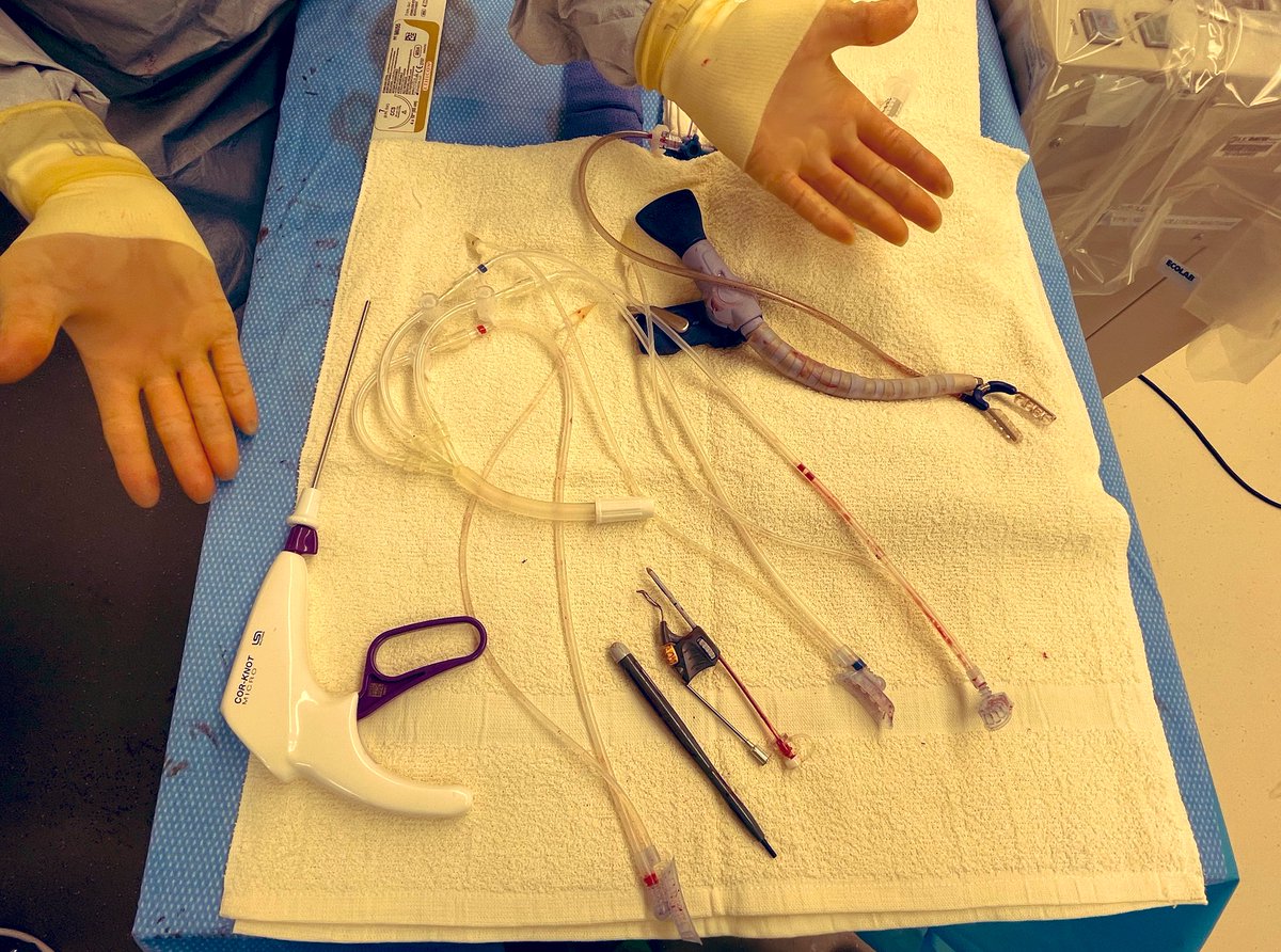 GeorgeCatrTor's tweet photo. Nice to have all this technology devices for off pump CABG’s, make life easier… https://t.co/SAL1b7YoOP