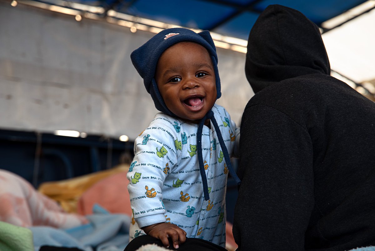 XimenaBorrazas's tweet photo. Is it also not your problem that children like them drown in the sea because their parents are trying to give them a better life and their only option is to get into the boat?
#SARItaly #SearchAndRescue #SARMalta #Pateras #Refugees #Africa https://t.co/ZLm3McOpOV