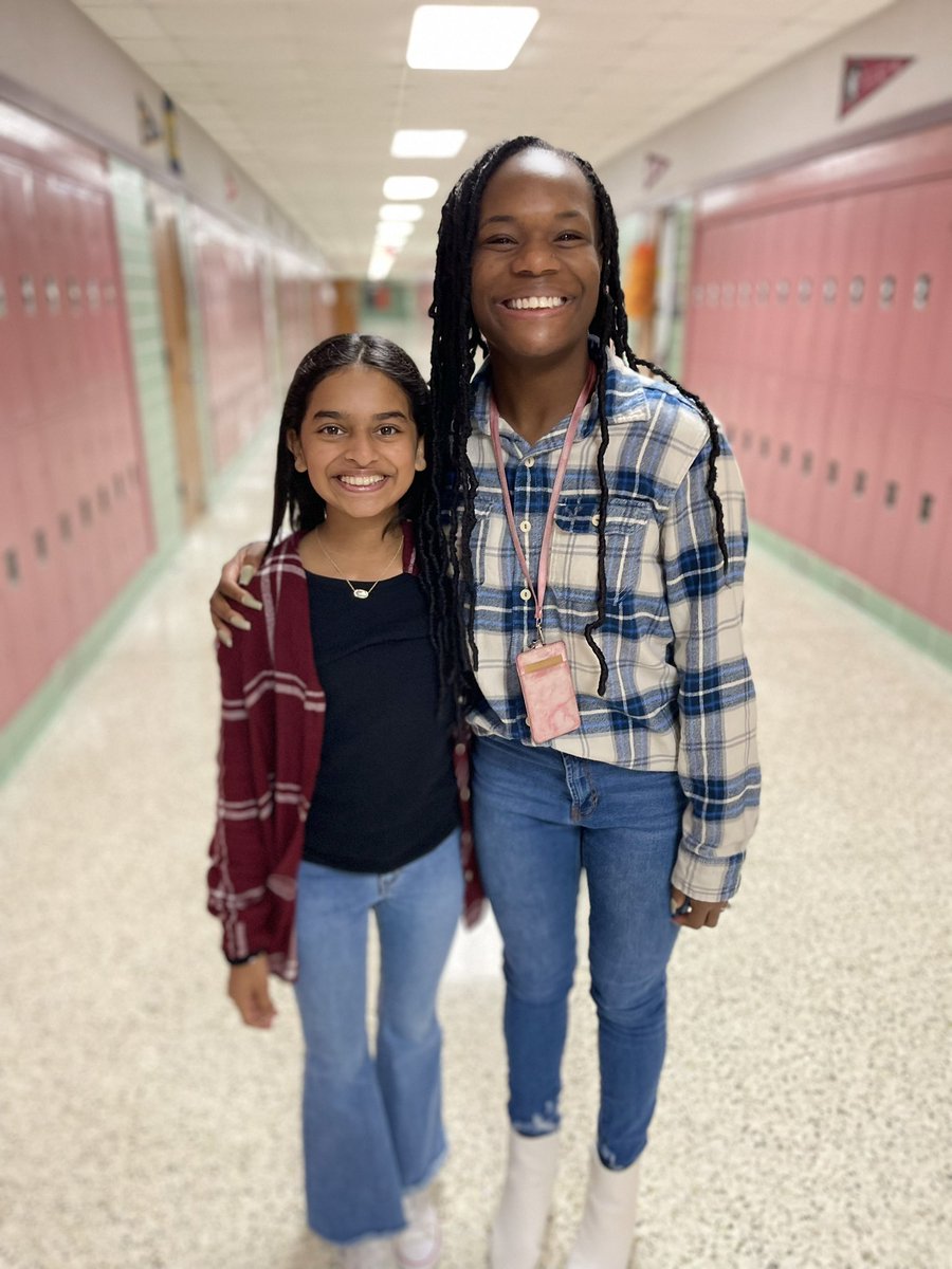 DMS_Vikings's tweet photo. These Vikings channeled the flannel today! #GoTexanWeek https://t.co/W0zag2EXpY