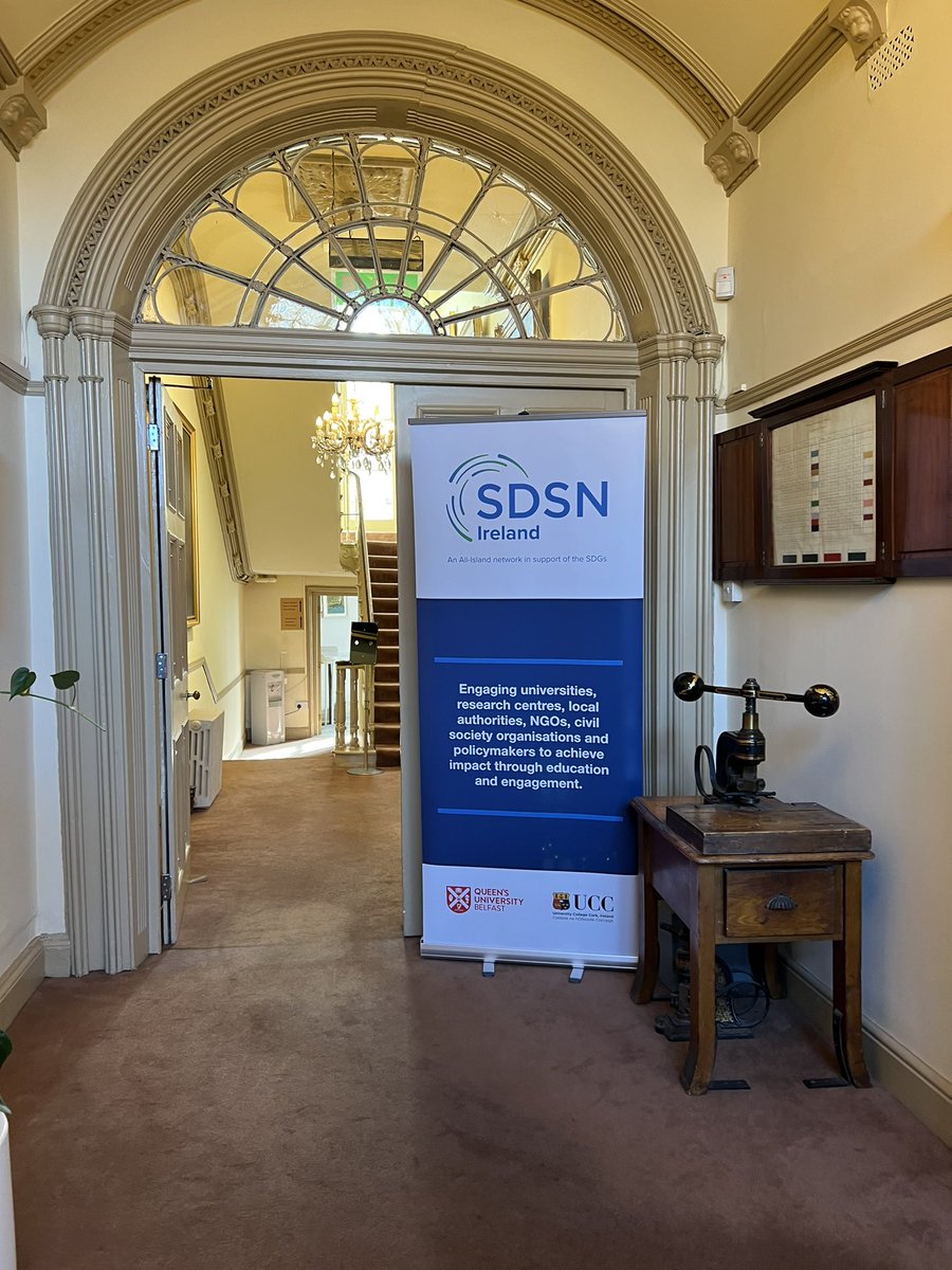 Today @qubelfast and @ucc jointly launched @SDSNIreland, an island-wide network to accelerate the delivery of the SDGs. Thanks to @johbees and @QUBVChancellor and other speakers for launching the network and to @mariakirrane & colleagues at both universities for their support.