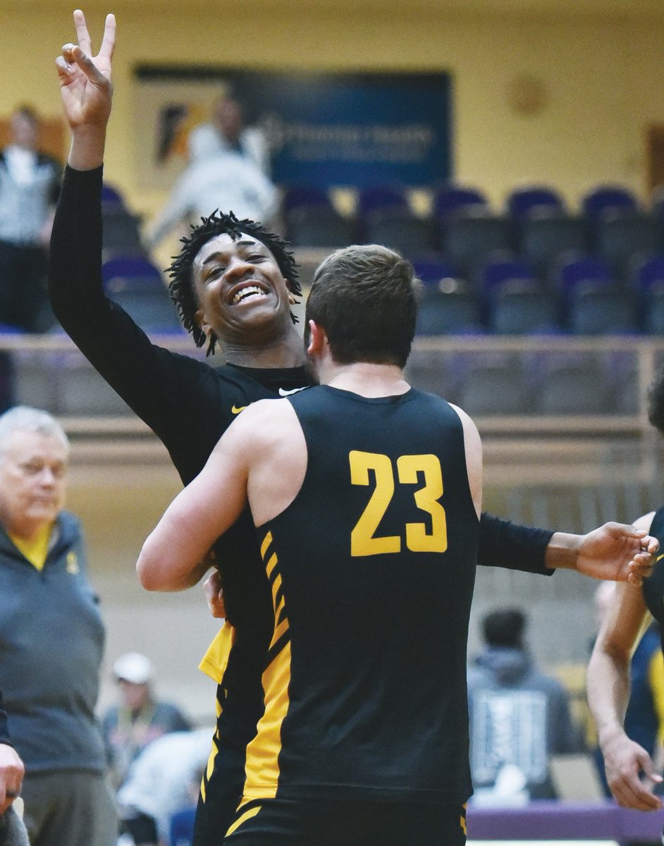 Bryant Billing on Twitter "Boys basketball Sidney beats Monroe in