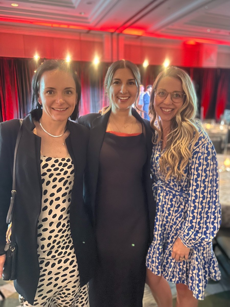 samantharrayner's tweet photo. Still feeling all the feels after receiving @BIVnews 40 Under 40 award last night. Shout out to the amazing @Betterbasicsco team who have helped make the company what it is! https://t.co/NHQ5VUhZ7C