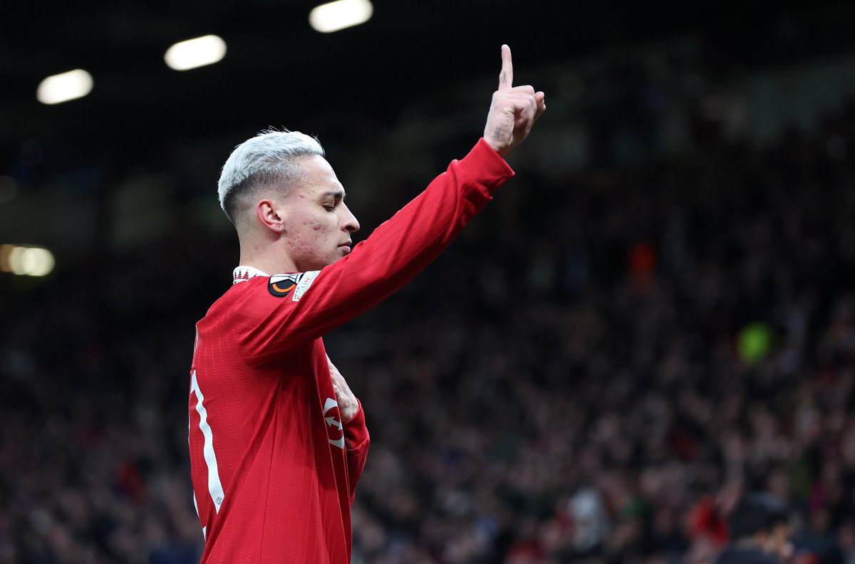iLatif_'s tweet photo. I need more Manchester United fans on my TL retweet and comment your handles let’s follow you. GGMU ❤️ https://t.co/gyATXMiAo8