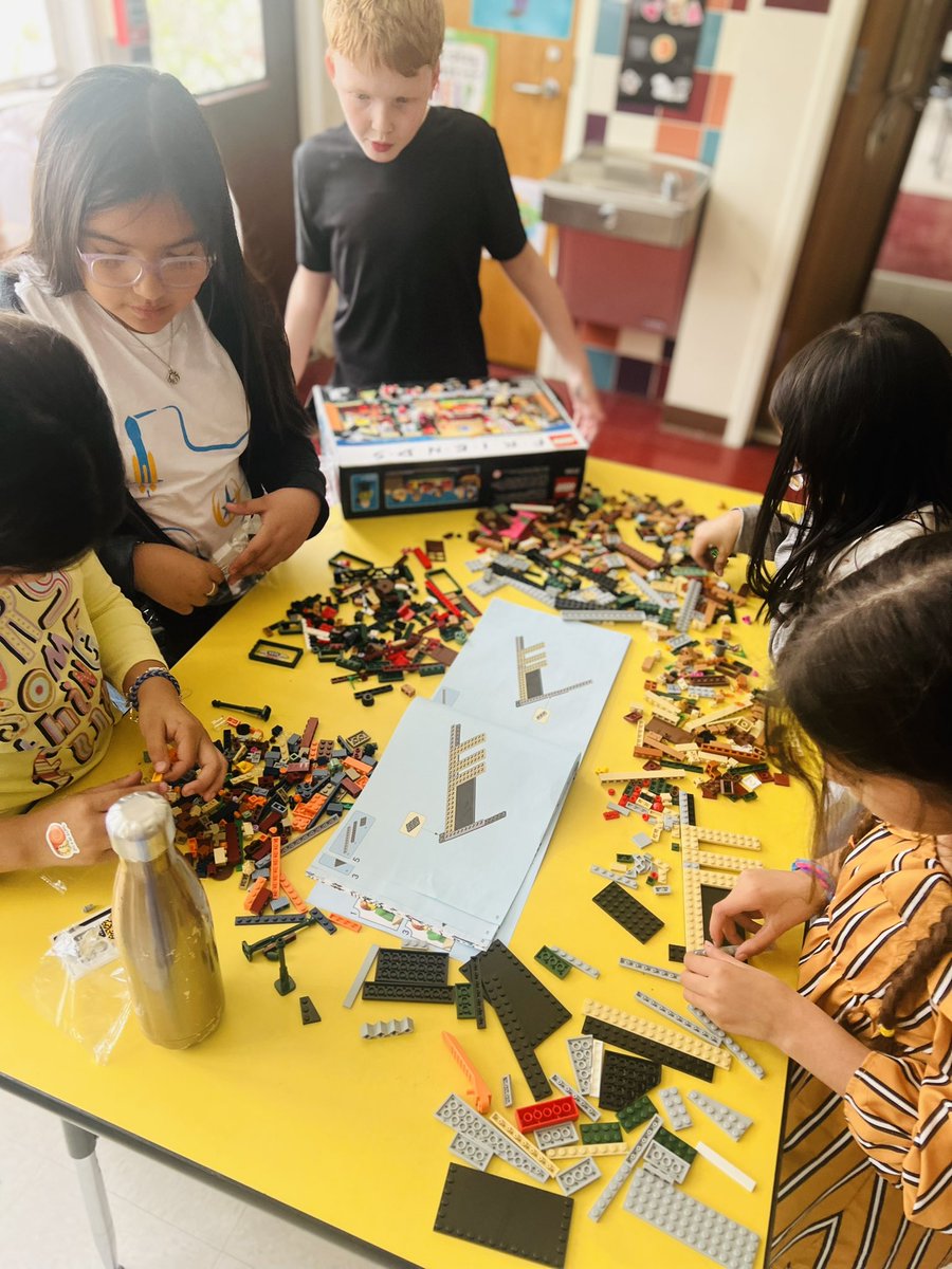 MrsThompsonTea1's tweet photo. Lego Club rockin’ new building  themed today! My favorite is the “Friends” set complete with Ross and Chandler lol! @CFELISD 😍☕️ @MsBowers_ https://t.co/WyfSvOin1m