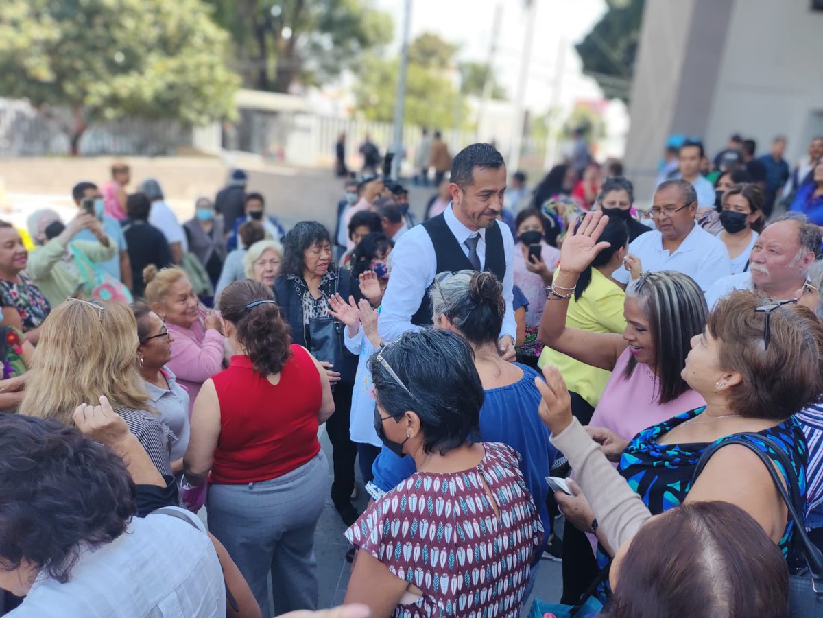 ArturoPFlores1's tweet photo. ¡CUMPLIMOS A JUBILADOS Y PENSIONADOS!
Con mi compañera de #Morena @DipMirnaZavala presenté iniciativa de reforma a la ley del @ICTSGEM_redes que beneficiará a más de 5,000 afiliados, principalmente a jubilados y pensionados, que por su edad tienen acceso limitado a préstamos. https://t.co/5UhkMRGiNM