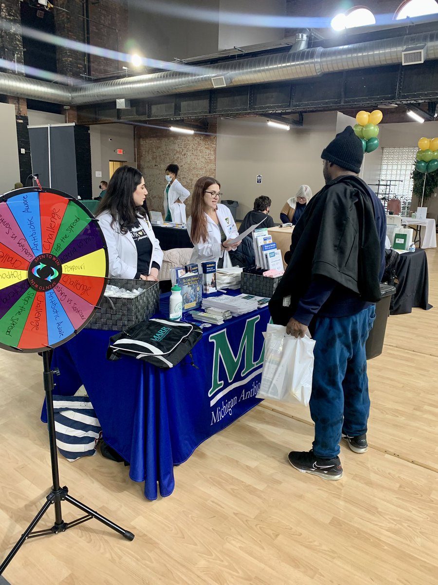 marrcoalition's tweet photo. Jaclyn &amp; Jewel sharing tips on how to ‘stop the spread’ of respiratory diseases! 
@wsuapplebaum @TaylorSt_Clinic https://t.co/Dys0JQBtVa