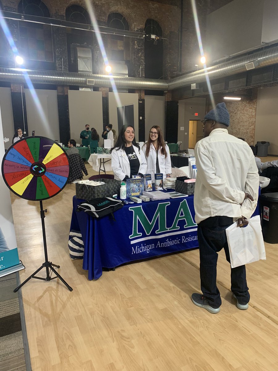 marrcoalition's tweet photo. Jaclyn &amp; Jewel sharing tips on how to ‘stop the spread’ of respiratory diseases! 
@wsuapplebaum @TaylorSt_Clinic https://t.co/Dys0JQBtVa