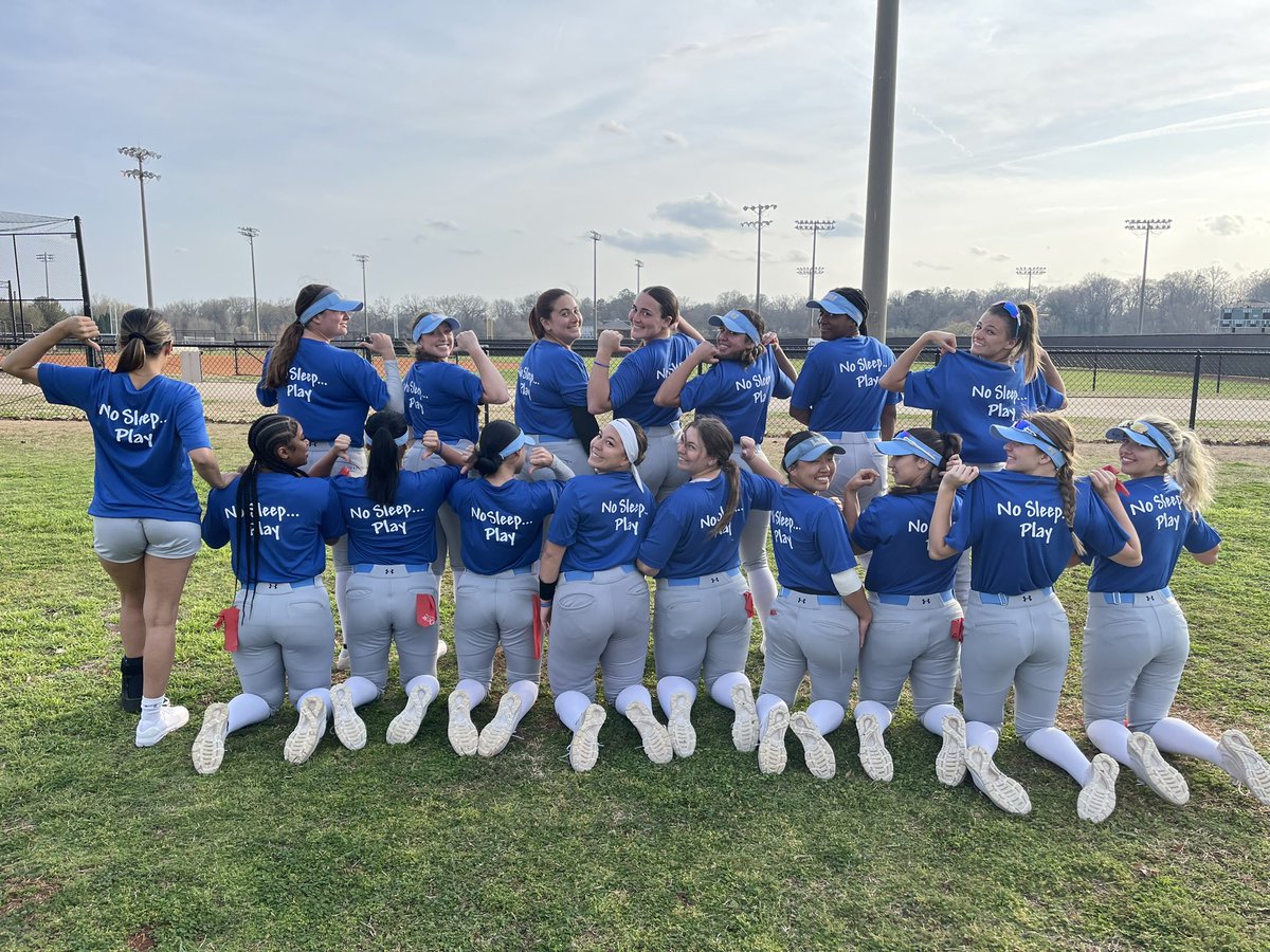 LIUSoftball's tweet photo. If you have followed the story of Laney you know just how tough this kid is! If we battle half as hard as her good things will happen! #liusb #laneysarmy https://t.co/pmzuaG2hW5