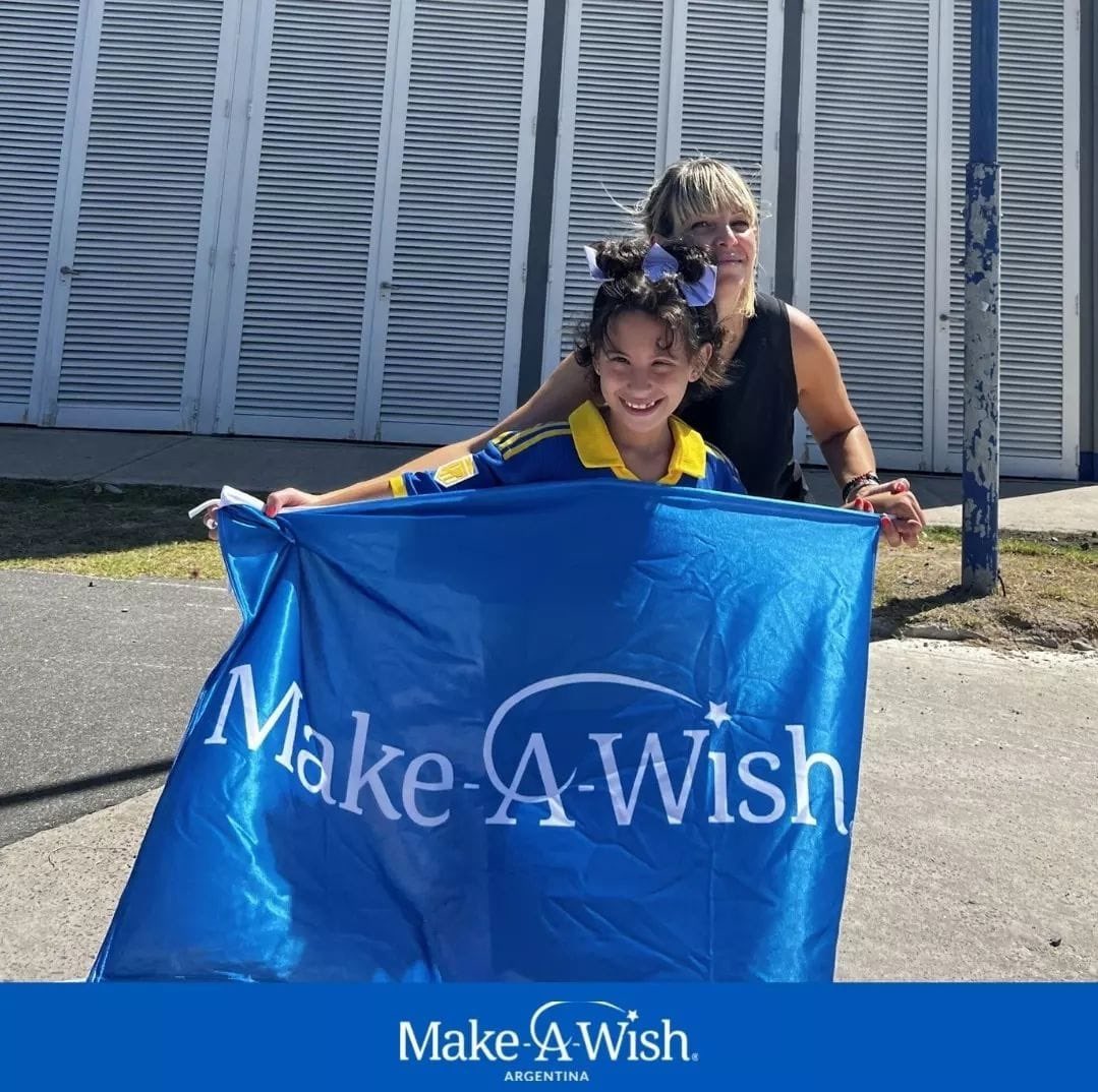 GeaLogistics's tweet photo. 💪🏻 Una vez más, desde GEA Logistics continuamos contribuyendo *con* los traslados para realizar los deseos de @MakeAWishArg.
💫 En esta oportunidad, acompañamos a Josefina para que pueda conocer a los jugadores de fútbol de @BocaJrsOficial.
#GEALogistics #HaciendoTuCamino https://t.co/c6AKf3HZDD