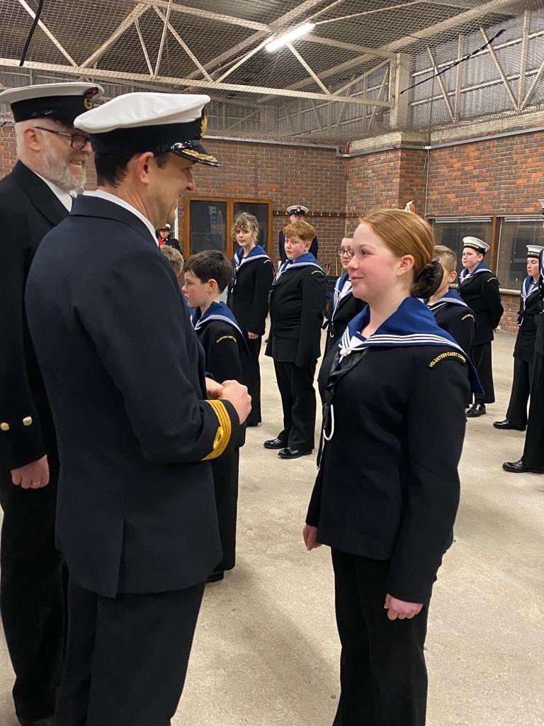This evening, @CollingwoodRNC welcomed 16 new recruits into our VCC family as they passed out for duty. We were joined by @HMS_Collingwood’s CO Captain Tim Davey RN & @VCCSouthRegion as VIPs. Good luck to you all as you enter the next phase of your cadet journey 

BZ all involved