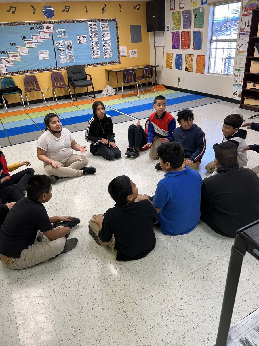 CochranMusic22's tweet photo. 3rd-5th grade learned a new game called “Beat Detective” in music! The leader of the circle was in charge of keeping the beat while doing an action and the circle would follow them. The detective had to guess which person in the circle was the leader. So fun!#LevelUpCochran https://t.co/DtKoecDVQv