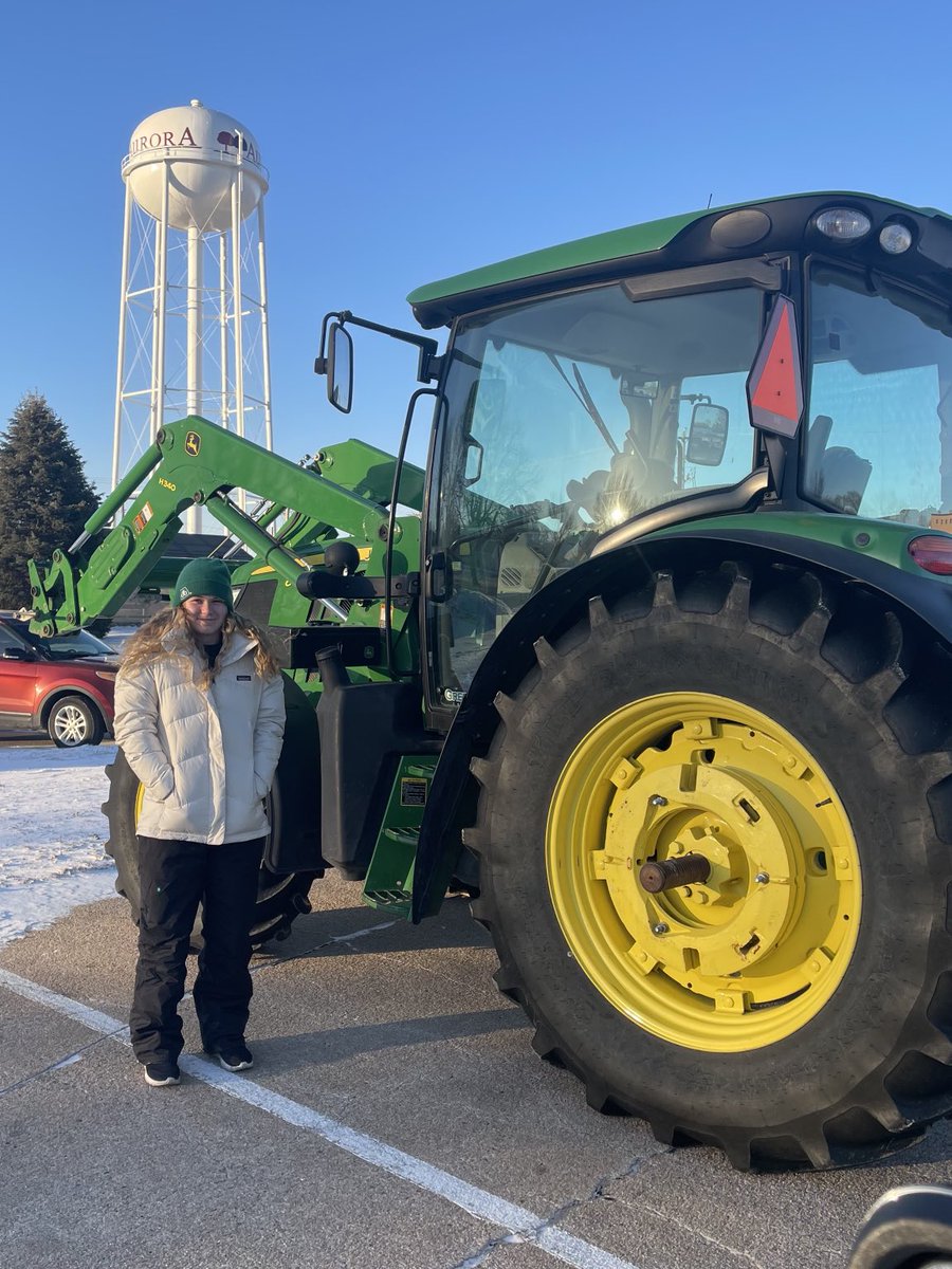 bbonifas3's tweet photo. Best day of the school year! Drive your tractor to school and tractor parade!! Thanks ⁦@aurora_ffa10⁩ officers for organizing and pulling off a great week! Good luck at CDEs tomorrow,represent ⁦@AuroraHuskies⁩ well! #nationalffaweek https://t.co/luvVd4sZdc