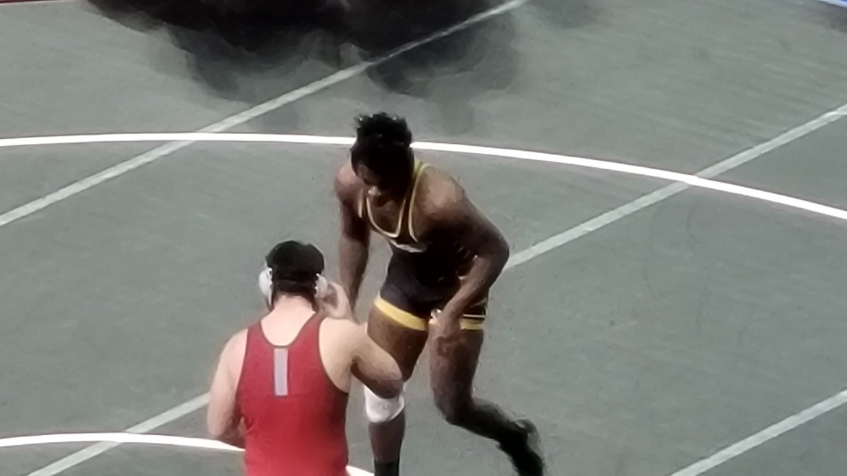 FPSActivities's tweet photo. 5th Place Match - J. Ray over K. Johnson Major Decision 16-2 https://t.co/HGDX9OPHSU

J. Ray takes 5th place overall! Making us all #fultonproud 42-8 to end his senior career. 

@ChanelABC17news @RodKRCG13 @RLCampbell13 @KOMUsports @FHSHornets @FHSHornets @fhswrst https://t.co/ktJyZbaNk6