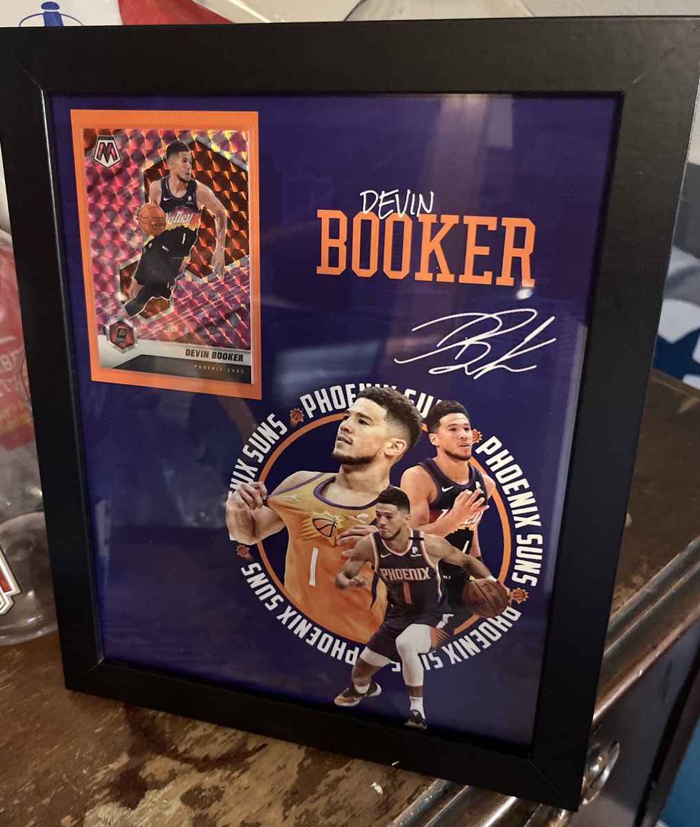 SpotlightSPRTS's tweet photo. What it comes with (example): 

Frame
Design 
Card
🫡 https://t.co/OFGB1Yn3eF