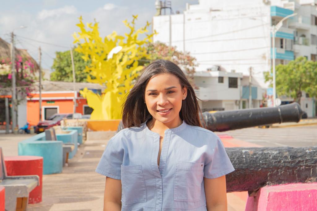 Con humildad y compromiso asumo hoy las riendas de mi dpto. Un gran reto al que responderé con trabajo y transparencia para cumplirle al pueblo guajiro y honrar mis raíces. Todos mis esfuerzos en estos meses estarán volcados en contribuir al bienestar y prosperidad de La Guajira.