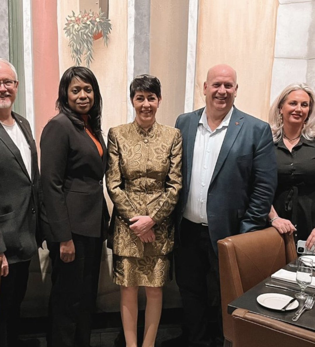 German MEP Christine Anderson of the far-right Alternative for Germany party meets with three Conservative Party MPs - and also with the neo-Nazi group Diagolon. Wow. #cdnpoli