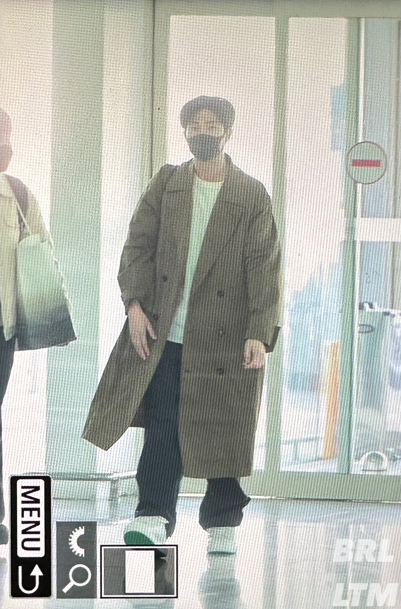 Brillante_Mon's tweet photo. 230224 ICN 출국 preview

#방탄소년단 #BTS #알엠 #RM #김남준 @BTS_twt 

💙 https://t.co/SG5WncCtzr