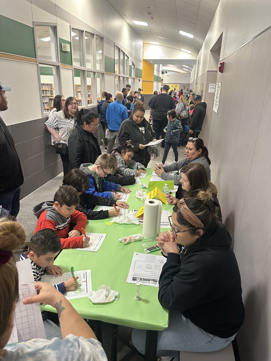 DADLG4th's tweet photo. What a huge crowd at tonight’s family math night! @jonesrisd @RISD_ELLS @RockElemC_I @rockwallschools https://t.co/YDbyGqkB6q