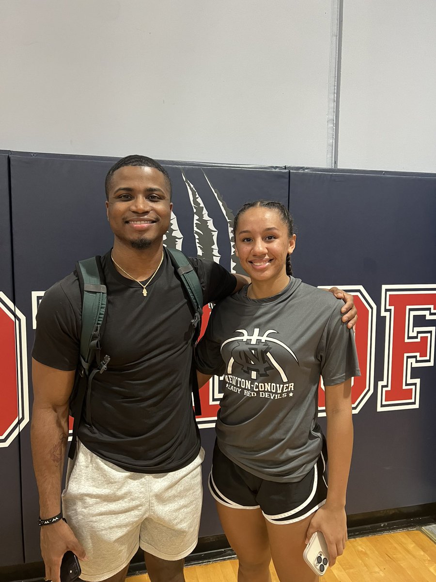 Always great seeing one of the best players in NC do what she does! Keep killing <a href="/CGeddes_2023/">Cassidy Geddes 2023</a>