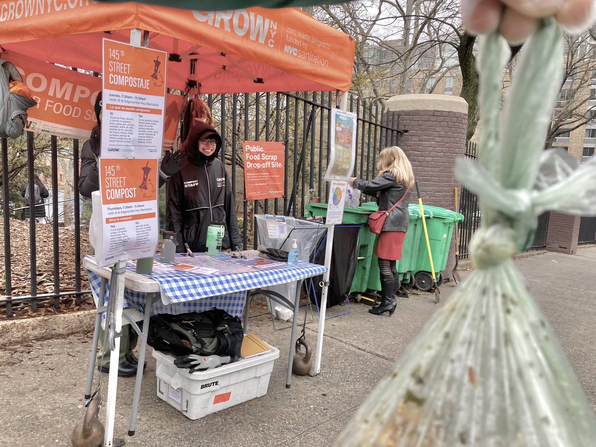 So happy to see many people are constantly coming to drop off the waste <a href="/nycgov/">City of New York</a> <a href="/NYCMayor/">Mayor Eric Adams</a> <a href="/SaveNYCCompost/">Save Our Compost NYC</a> <a href="/NYCSanitation/">NYC Sanitation</a> <a href="/NYCCouncil/">New York City Council</a> <a href="/NYCMayorsOffice/">NYC Mayor's Office</a>