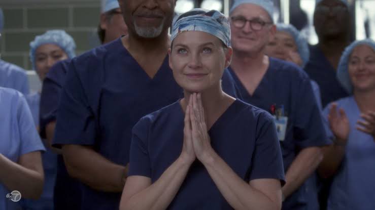 portalgabr's tweet photo. “O final da minha história não é nenhum final pois eu ainda estou viva. E o sol sempre nasce de novo.” — Meredith Grey em Grey’s Anatomy. ❤️

#GreysAnatomy https://t.co/PZUS6brz4U
