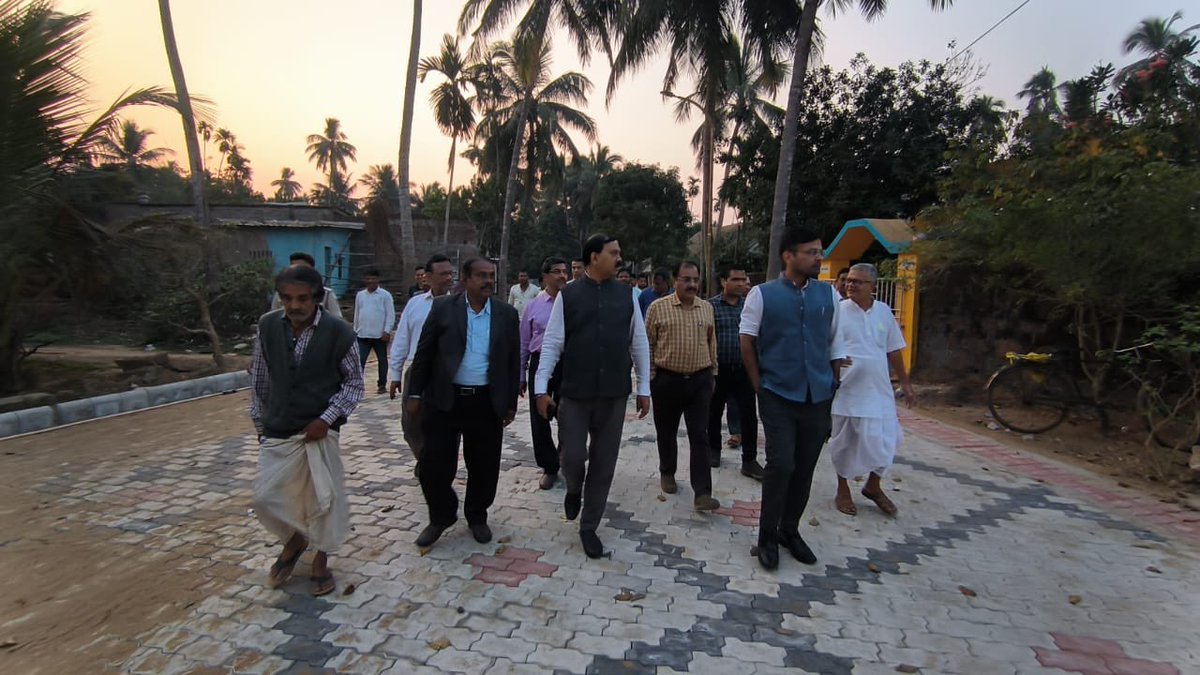 Suryakanta09's tweet photo. https://t.co/WS1DjITSkA