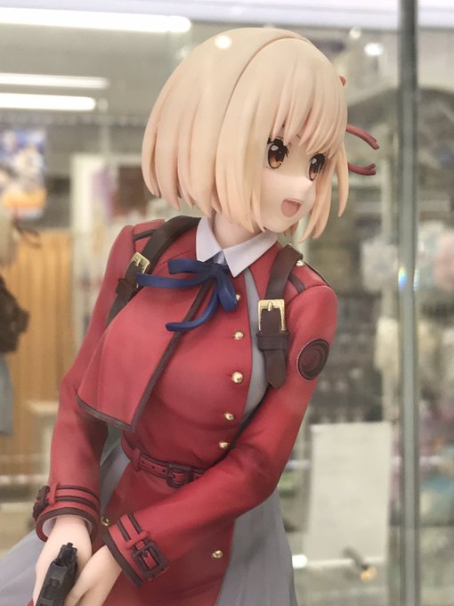 リコリスリコイルの千束ちゃんフィギュアのクオリティええな。 