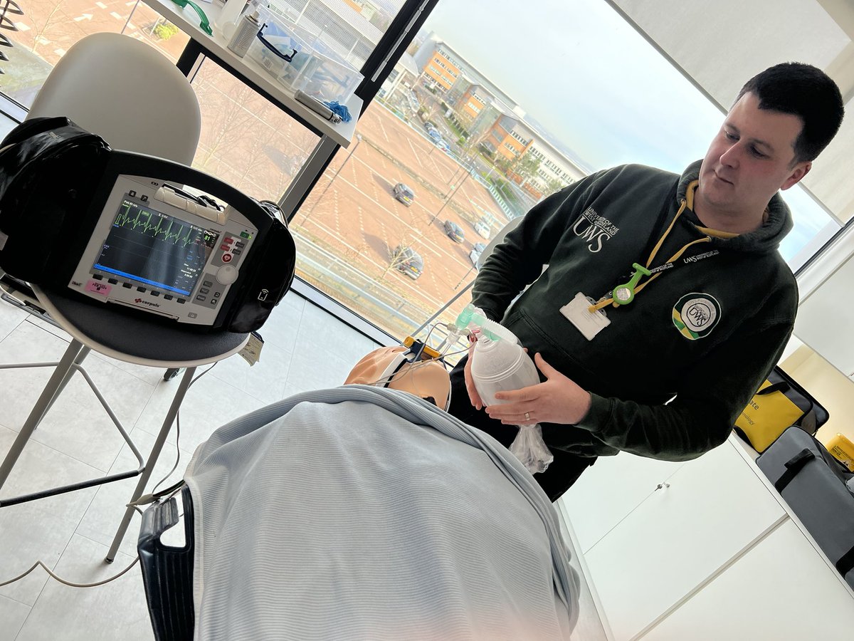 UWSParamedic's tweet photo. @UWSParamedic Faculty receiving their @Laerdal_UK SimMan 3G Trauma Training today. @UniWestScotland investing in the latest technology to enhance the student learner experience. #training #simulation #cpd #trauma #paramedic #SimMan https://t.co/H475pjGWm1