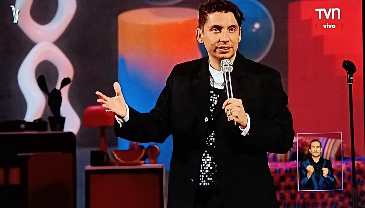 nrgnebula's tweet photo. Fabrizio Copano tiene ese talento superior para dar vuelta una complicada situación,mantener la calma y triunfar.
P.D Los bots cagaron otra vez 🤣🤣🤣
#FestivalDeVina2023
#VINA2023 
#VinaEnTVN https://t.co/5W9Y9aXV6M