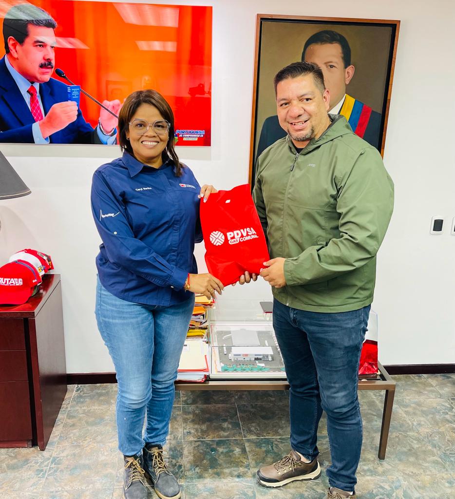 Mujer guerrera paisana del Oriente del país <a href="/CarylBertho/">Caryl Bertho</a> juntos, buscaremos los mejores beneficios para nuestra clase obrera.
<a href="/NicolasMaduro/">Nicolás Maduro</a> 
@GPintoVzla 
<a href="/dcabellor/">Diosdado Cabello R</a> 
<a href="/TareckPSUV/">Tareck El Aissami</a>