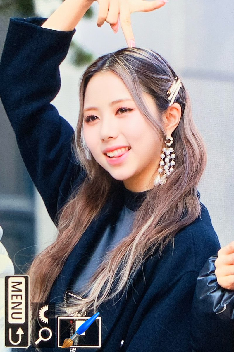 palette_430's tweet photo. 230224 프리뷰

#이레 #Ireh #조서영
#퍼플키스 #PURPLE_KISS https://t.co/3QUFZaxfNy