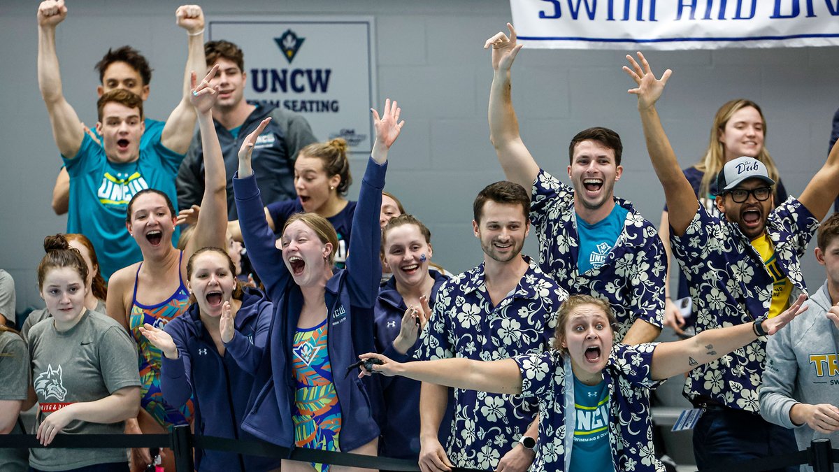 uncwswimdive's tweet photo. UNCW grabbed both leads at the #CAAChamps on Thursday following a strong performance at the Hampton Aquaplex ... Story: https://t.co/A85bPuShIH https://t.co/alTlUjqgUm