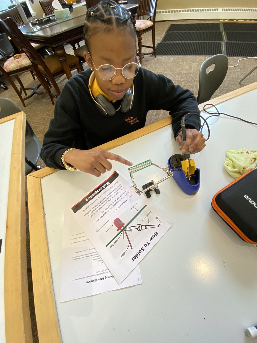 anthonyspc's tweet photo. Nothing like the sweet smell of flux burning in the morning. Successfully completed day one without any burns. Will see how the 2nd group of freshman make out tomorrow. ЁЯШ░ЁЯдЮ @miltonhershey @SDPrincipals @Makerspaces_com #PBL #K12 #Engineering #ComputerSc #CTEMonth https://t.co/O749B5Fr8j