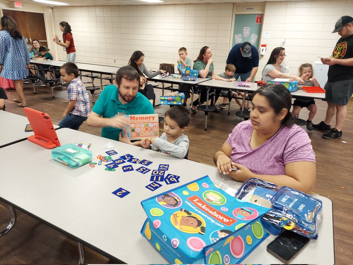 Barela_ECE's tweet photo. It was such a wonderful evening of exploring, learning, and sharing with @HumbleISD_PREK families for @LakeshoreLM's #BackpacksForSuccess Family Engagement Night! π₯°π
@HumbleISD @HumbleISD_SPED
#PreKExplorers #Play4PreK
@HumbleISD_FE https://t.co/xfq57nbdUc