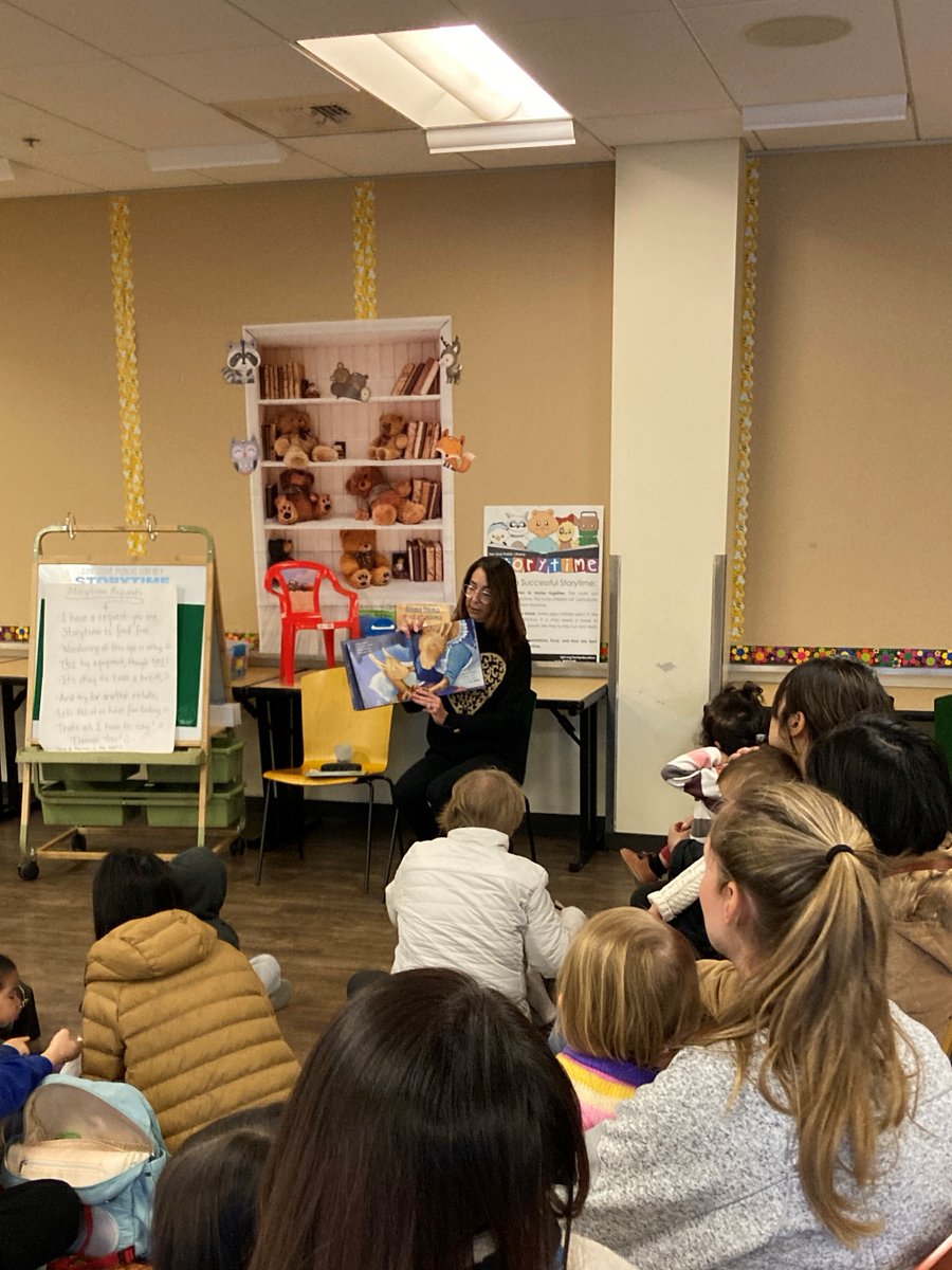 SupEllenberg's tweet photo. I speak at many events, but not often do I have the privilege of being introduced by a puppet!
Big thank you to our friends at @sanjoselibrary including Ms. Ila, Sally the puppet, and everyone who joined us for #D4Reads at the Cambrian Library today! https://t.co/bqfEi7hr6y