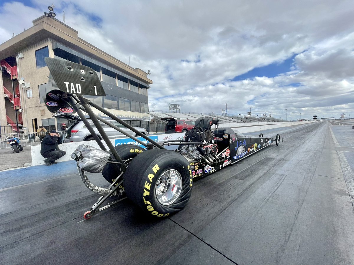 nhrad7's tweet photo. We're racing in Chandler Arizona at @RaceWHP ! If you didn't make it to the track today to see some fast hot rods come out Friday, Saturday and Sunday for our Lucas Oil Drag Racing Series! https://t.co/fRbByoe7t6