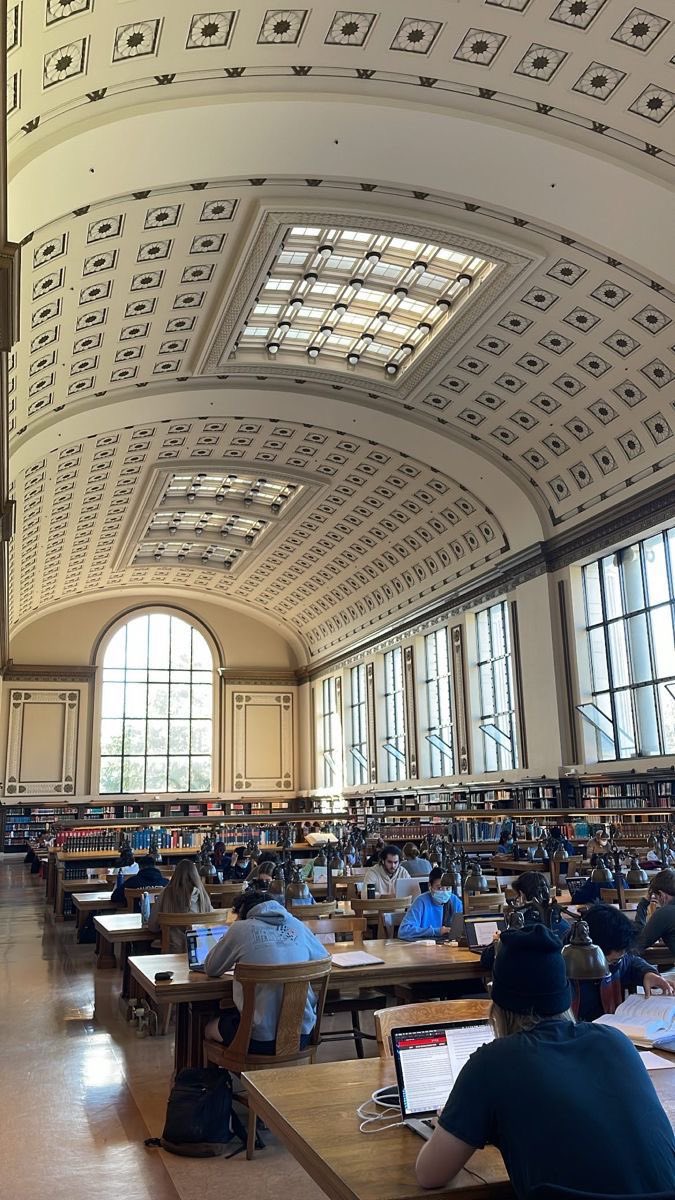 fitfsushi's tweet image. — como se inscrever para faculdades estrangeiras (principalmente estados unidos e europa) 

um longo fio 🧵